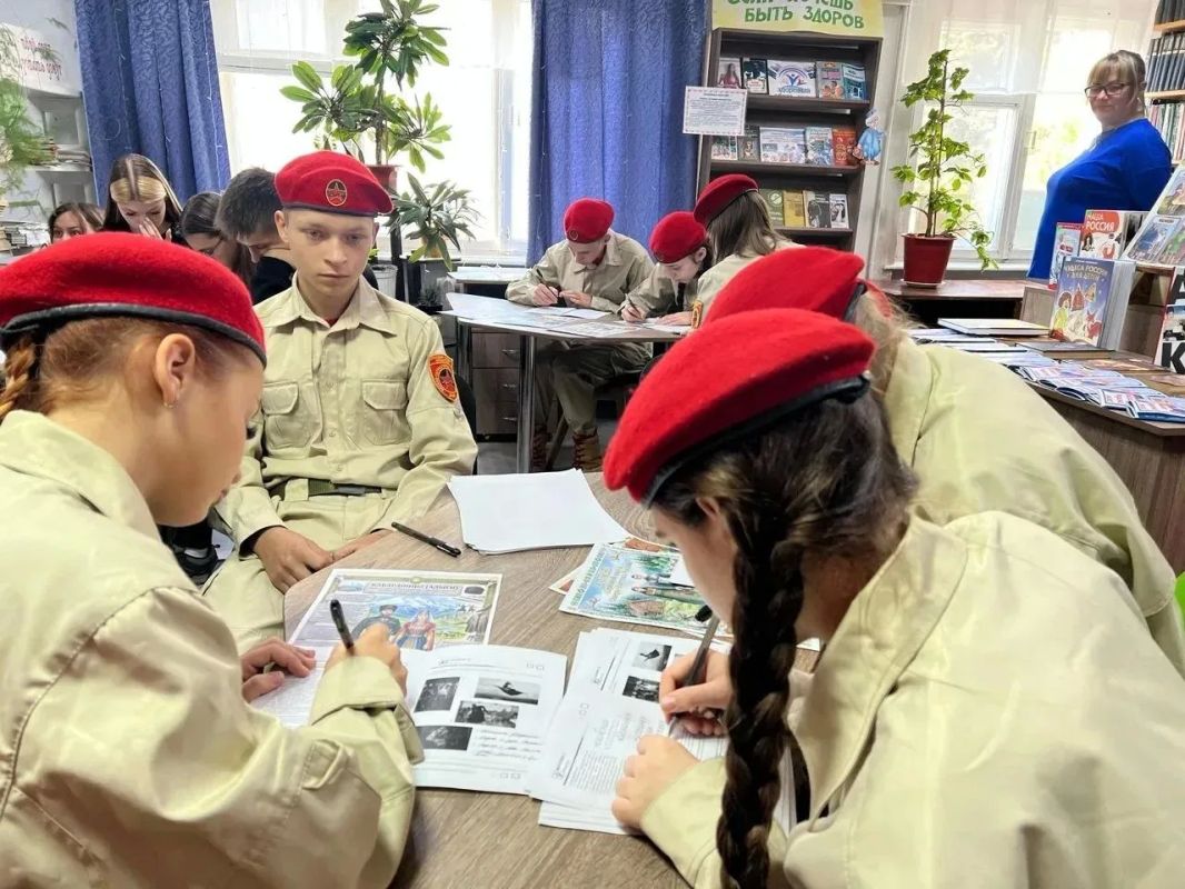 В Шахтерске провели акцию «Исторический кроссворд» В Шахтерске провели акцию «Исторический кроссворд»