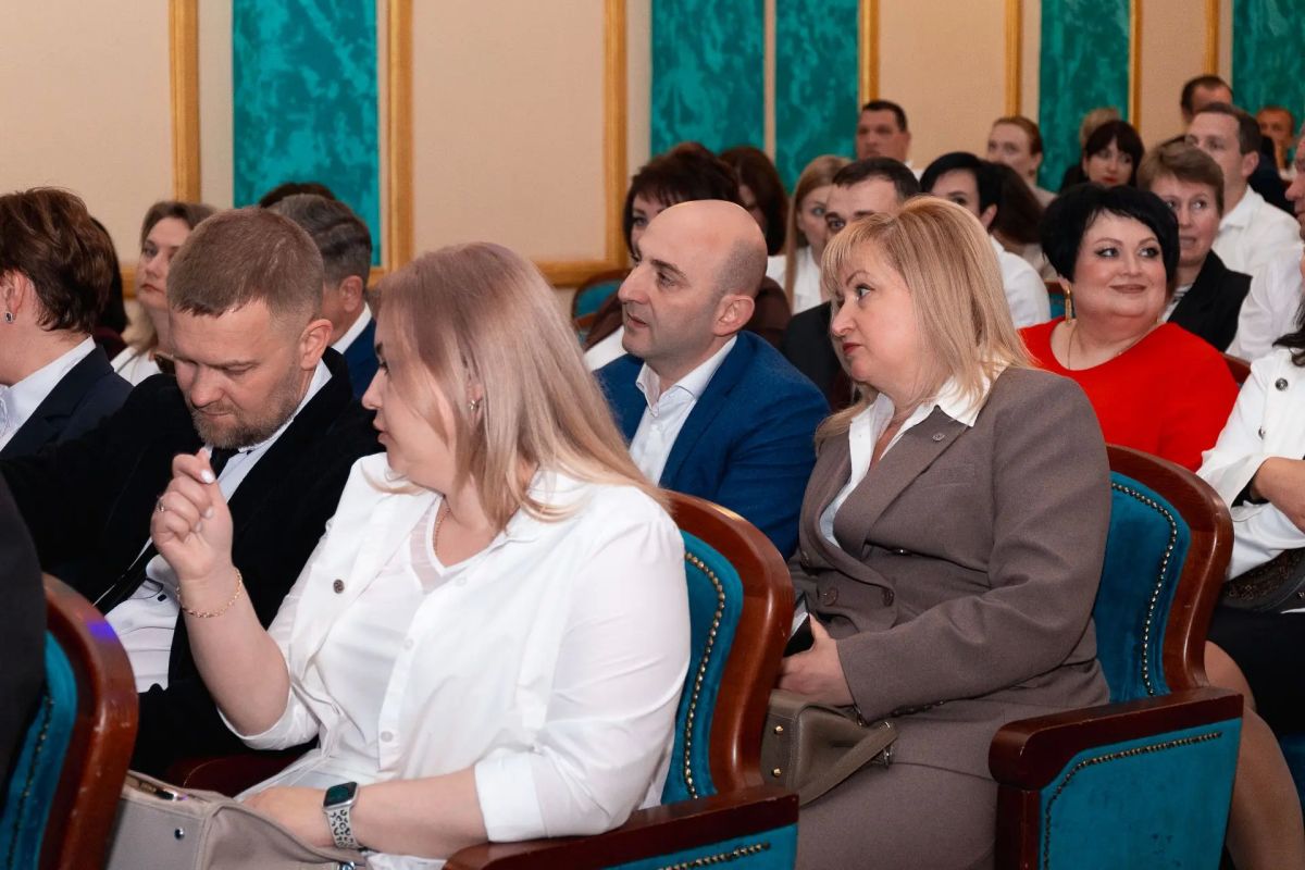 Гурген Малхасян: Итоги рабочей недели. Дорогие друзья! Подведём итоги насыщенной трудовой недели Гурген Малхасян: Итоги рабочей недели. Дорогие друзья! Подведём итоги насыщенной трудовой недели