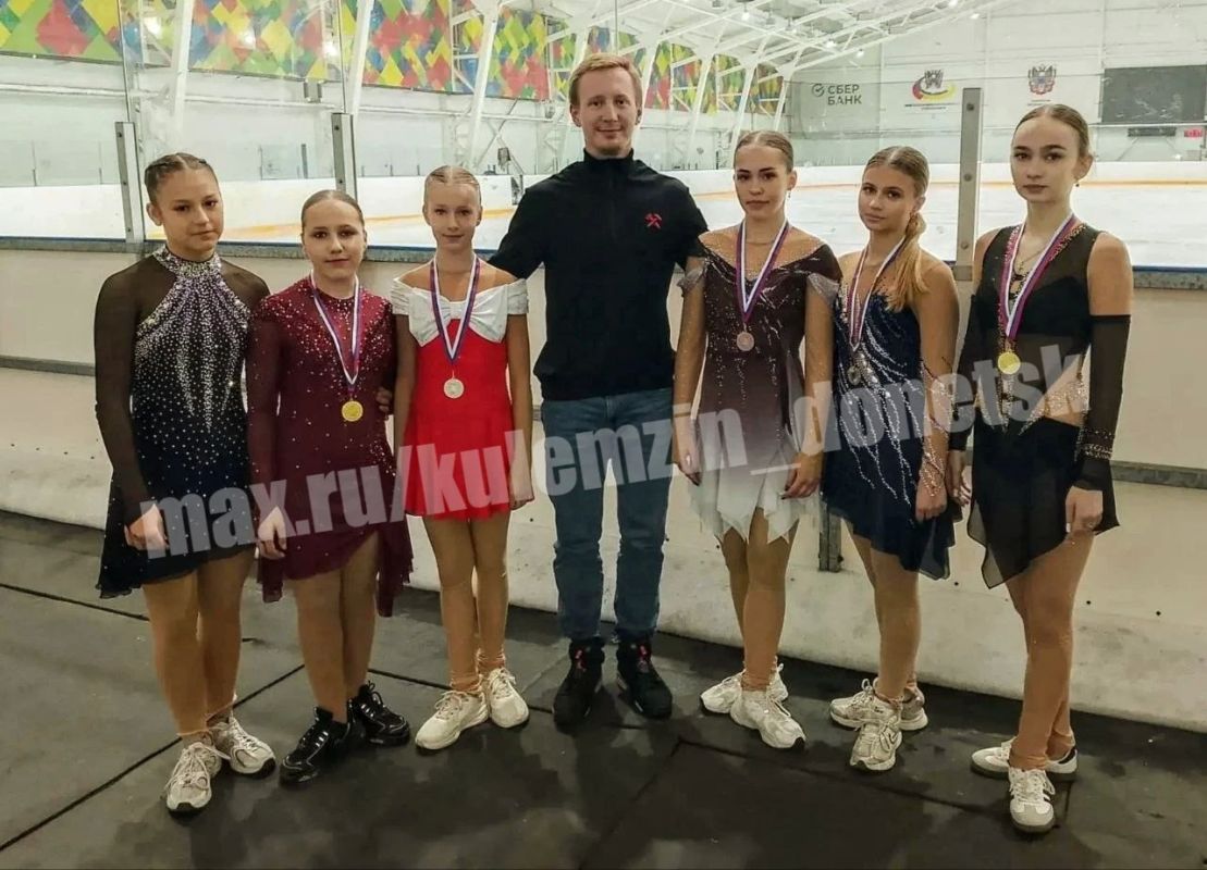 Алексей Кулемзин: Донецкие фигуристы завоевали 7 медалей на «Кубке Бурлакова-2026» Алексей Кулемзин: Донецкие фигуристы завоевали 7 медалей на «Кубке Бурлакова-2026»