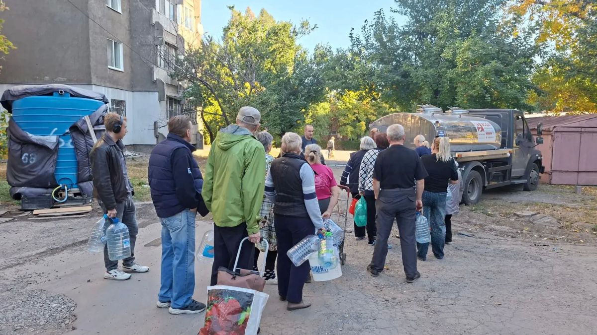 Валентин Левченко: В связи с перебоями водоснабжения в Киевском внутригородском районе организован подвоз питьевой воды по адресу: ул. Куйбышева 238 Валентин Левченко: В связи с перебоями водоснабжения в Киевском внутригородском районе организован подвоз питьевой воды по адресу: ул. Куйбышева 238