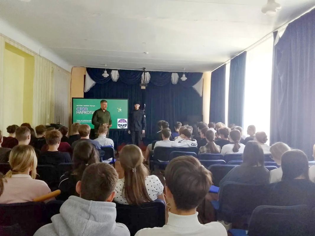 Денис Зубов: Лекции для школьников провели представители Межрегиональной казачьей общественной организации «Карачун» Денис Зубов: Лекции для школьников провели представители Межрегиональной казачьей общественной организации «Карачун»
