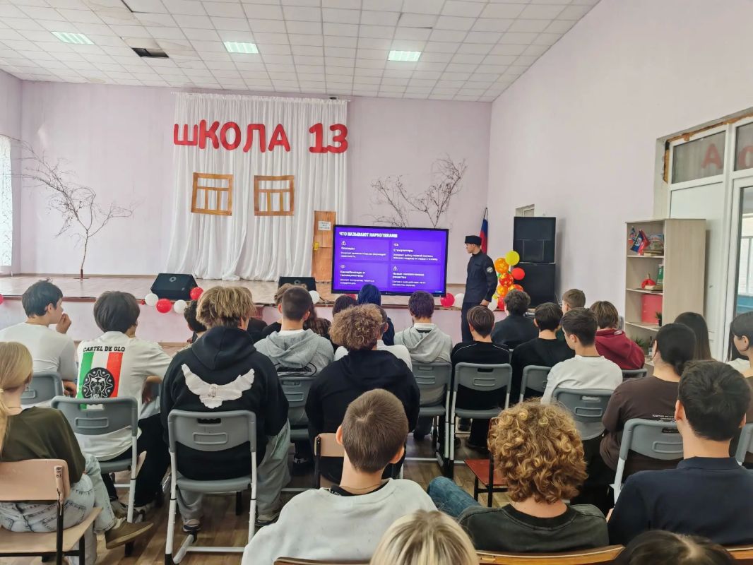 Денис Зубов: Лекции для школьников провели представители Межрегиональной казачьей общественной организации «Карачун» Денис Зубов: Лекции для школьников провели представители Межрегиональной казачьей общественной организации «Карачун»