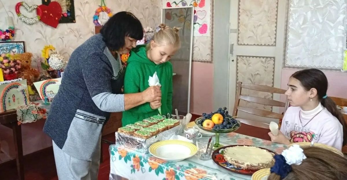 В Снежном прошли культурно-просветительские и патриотические мероприятия В Снежном прошли культурно-просветительские и патриотические мероприятия