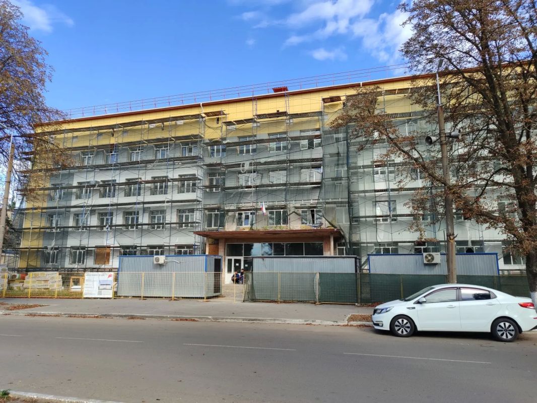 В Иловайске капитально ремонтируют поликлинику