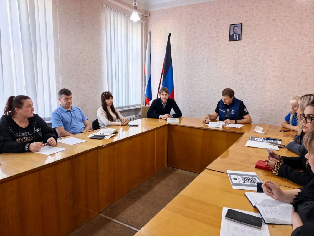 12 октября, в Управе Центрально-Городского внутригородского района Администрации городского округа Макеевка Донецкой Народной Республики прошло мероприятие с целью реализации проекта «Управдом»
