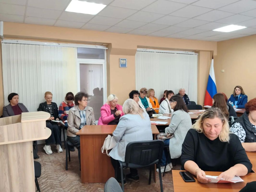 Сегодня в администрации Амвросиевского округа состоялись бизнес-встречи с субъектами хозяйствования и молодежью округа Сегодня в администрации Амвросиевского округа состоялись бизнес-встречи с субъектами хозяйствования и молодежью округа