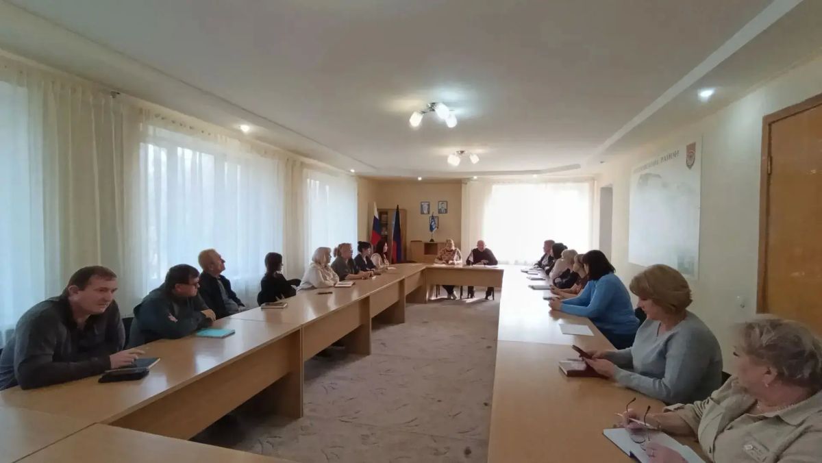Наталья Бегуненко: В Управе Петровского внутригородского района Администрации городского округа Донецк состоялось занятие по гражданской обороне для сотрудников учреждения Наталья Бегуненко: В Управе Петровского внутригородского района Администрации городского округа Донецк состоялось занятие по гражданской обороне для сотрудников учреждения