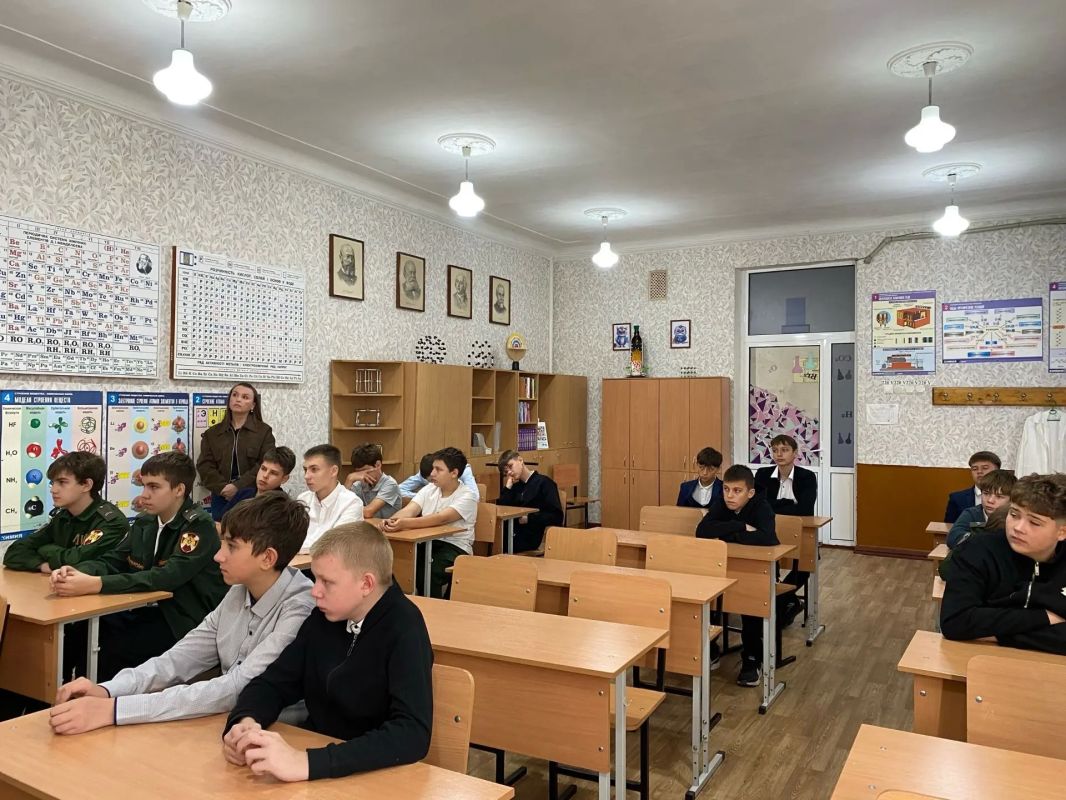Для школьников Ждановки проведена беседа о ЗОЖ Для школьников Ждановки проведена беседа о ЗОЖ