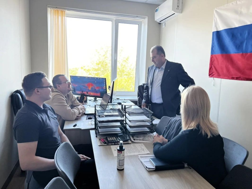 Таймураз Арсоев: Провел встречу с руководством и сотрудниками Контрольно-счетного органа Волновахского муниципального округа