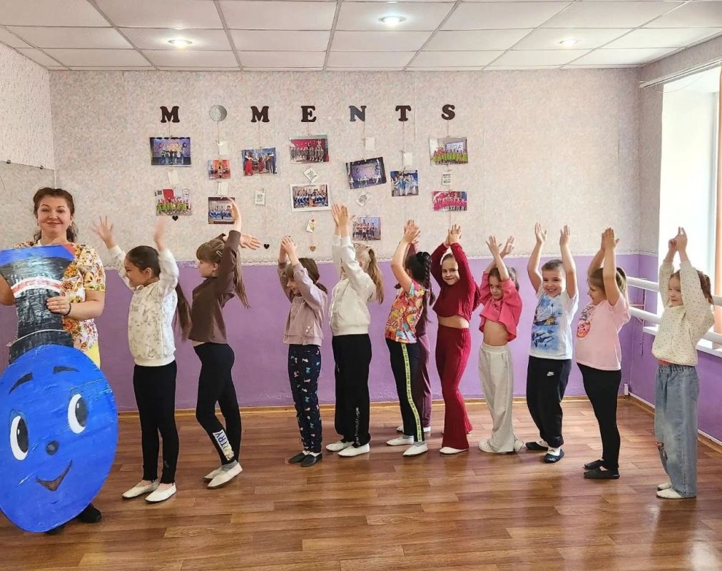 В Снежном прошли культурно-просветительские и патриотические мероприятия В Снежном прошли культурно-просветительские и патриотические мероприятия
