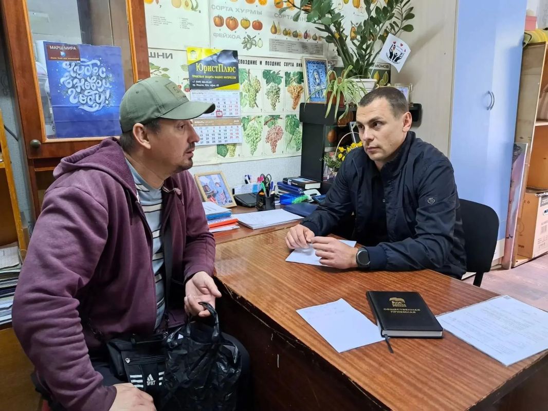 Депутат Народного Совета ДНР провел прием граждан в Шахтерске Депутат Народного Совета ДНР провел прием граждан в Шахтерске