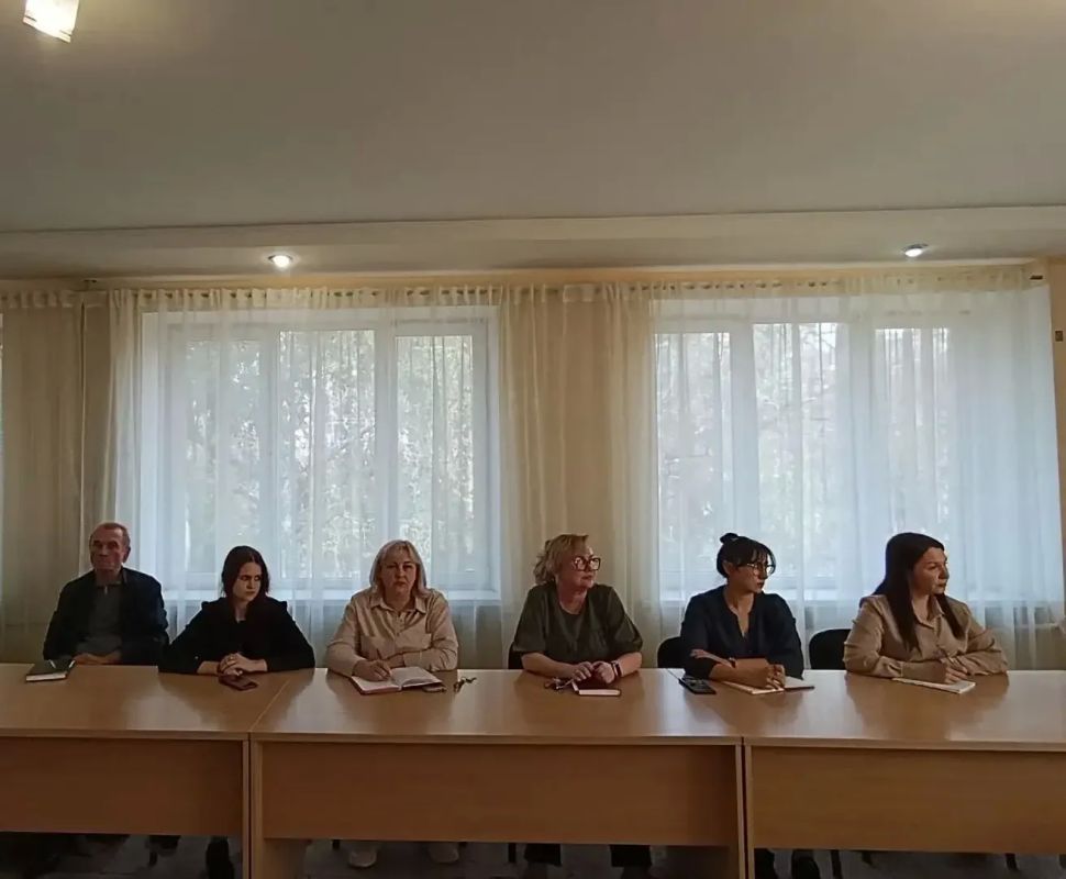 Наталья Бегуненко: В Управе Петровского внутригородского района Администрации городского округа Донецк состоялось занятие по гражданской обороне для сотрудников учреждения Наталья Бегуненко: В Управе Петровского внутригородского района Администрации городского округа Донецк состоялось занятие по гражданской обороне для сотрудников учреждения