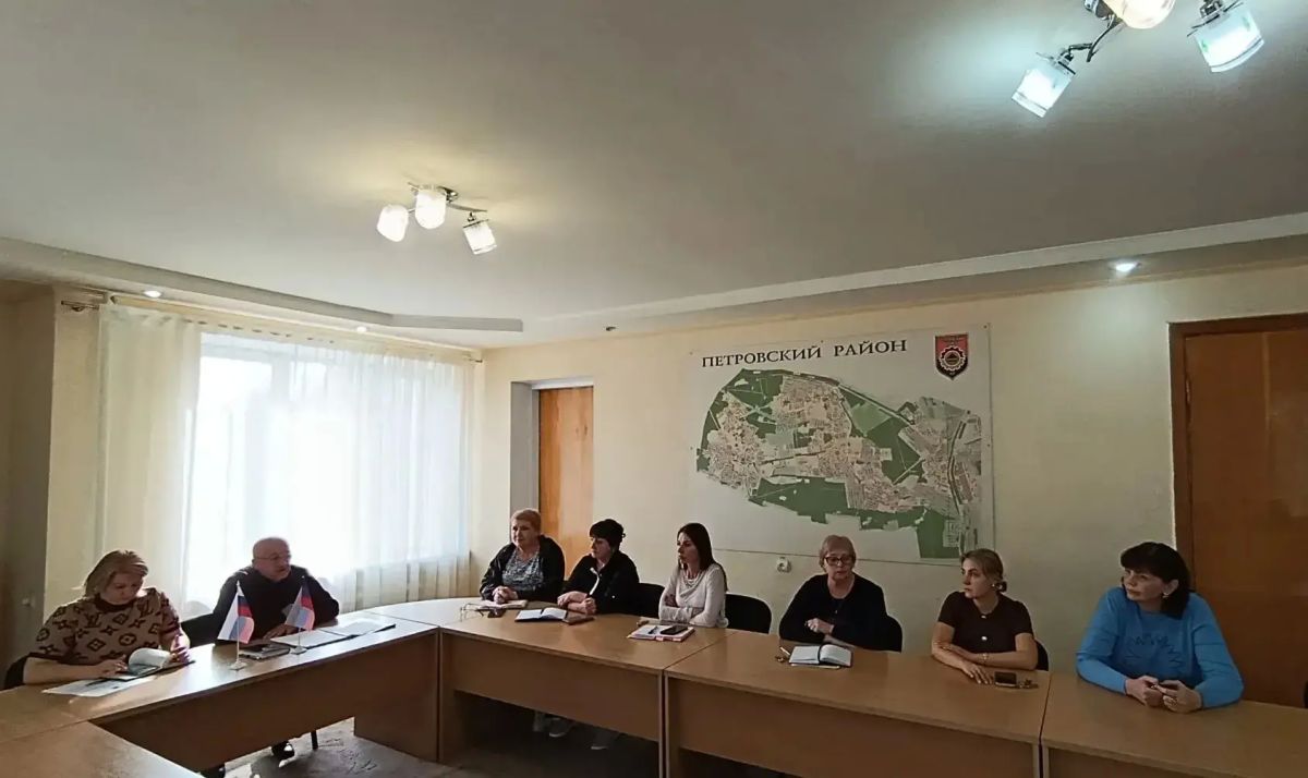Наталья Бегуненко: В Управе Петровского внутригородского района Администрации городского округа Донецк состоялось занятие по гражданской обороне для сотрудников учреждения Наталья Бегуненко: В Управе Петровского внутригородского района Администрации городского округа Донецк состоялось занятие по гражданской обороне для сотрудников учреждения