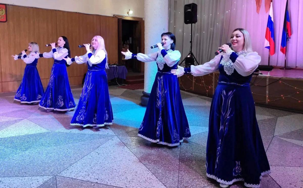 В Макеевке прошёл фестиваль «Покровский разгуляй» В Макеевке прошёл фестиваль «Покровский разгуляй»