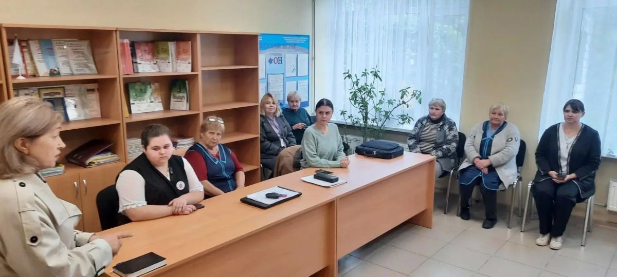 Начальником Новокатериновского территориального отдела Осипенко Светлана Ивановна провела встречу с трудовым коллективом ГБОУ «Новокатериновская школа Старобешевский МО» Начальником Новокатериновского территориального отдела Осипенко Светлана Ивановна провела встречу с трудовым коллективом ГБОУ «Новокатериновская школа Старобешевский МО»