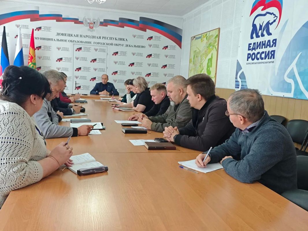 В администрации городского округа Дебальцево состоялось заседание комиссии по подготовке к осенне-зимнему периоду В администрации городского округа Дебальцево состоялось заседание комиссии по подготовке к осенне-зимнему периоду