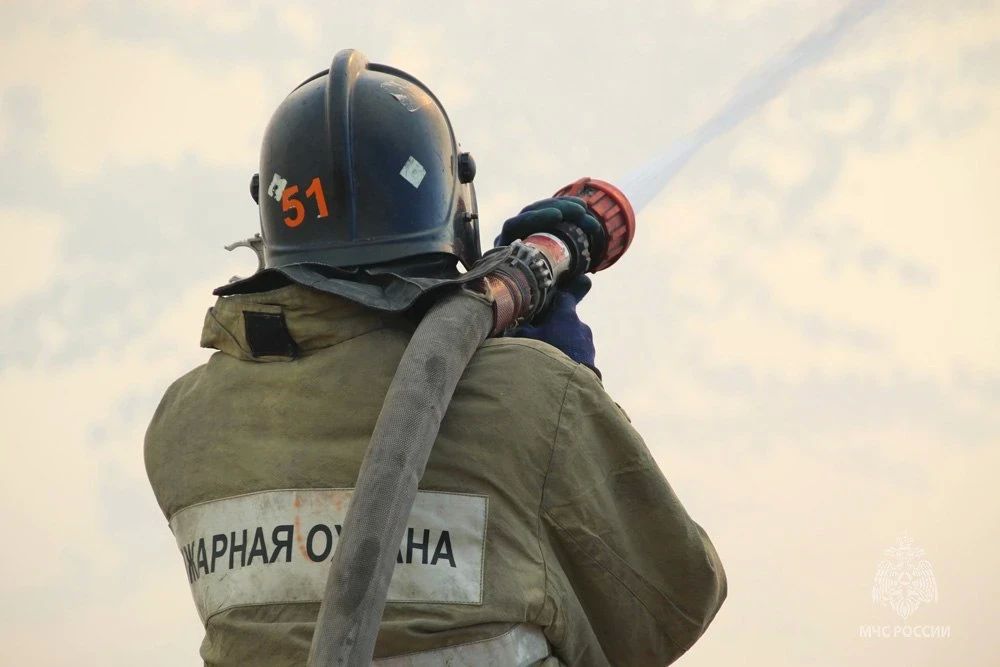 #МЧСДНР_СВОД за сутки. Ликвидировано 13 пожаров, из них 3 — ландшафтные