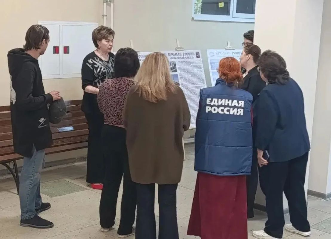 В рамках Года единства народов России отдел культуры администрации округа презентовал вниманию жителей новую выставку В рамках Года единства народов России отдел культуры администрации округа презентовал вниманию жителей новую выставку