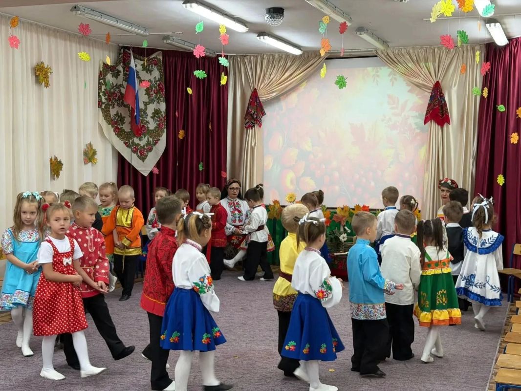 В детских садах Харцызска закладывают основы национальных традиций В детских садах Харцызска закладывают основы национальных традиций