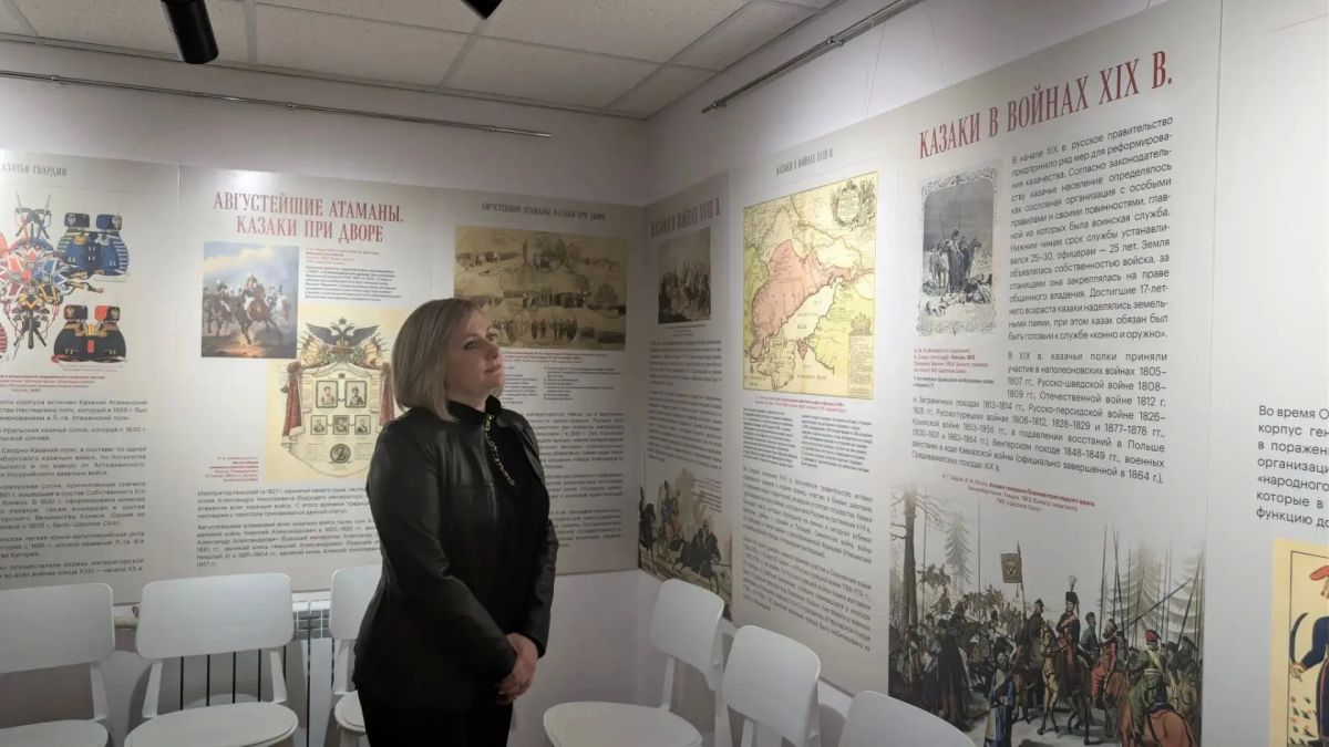 Сегодня, 14 октября, в Володарском краеведческом музее состоялось открытие баннерной выставки «Казаки на службе царю и Отечеству Сегодня, 14 октября, в Володарском краеведческом музее состоялось открытие баннерной выставки «Казаки на службе царю и Отечеству