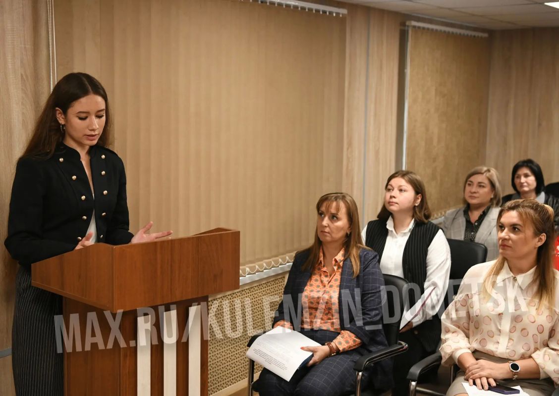 Алексей Кулемзин: Сегодня провел ежеквартальное заседание комиссии по поддержке и взаимодействию с местным отделением Общероссийского общественногосударственного движения детей и молодёжи «Движение Первых» в рамках... Алексей Кулемзин: Сегодня провел ежеквартальное заседание комиссии по поддержке и взаимодействию с местным отделением Общероссийского общественногосударственного движения детей и молодёжи «Движение Первых» в рамках...