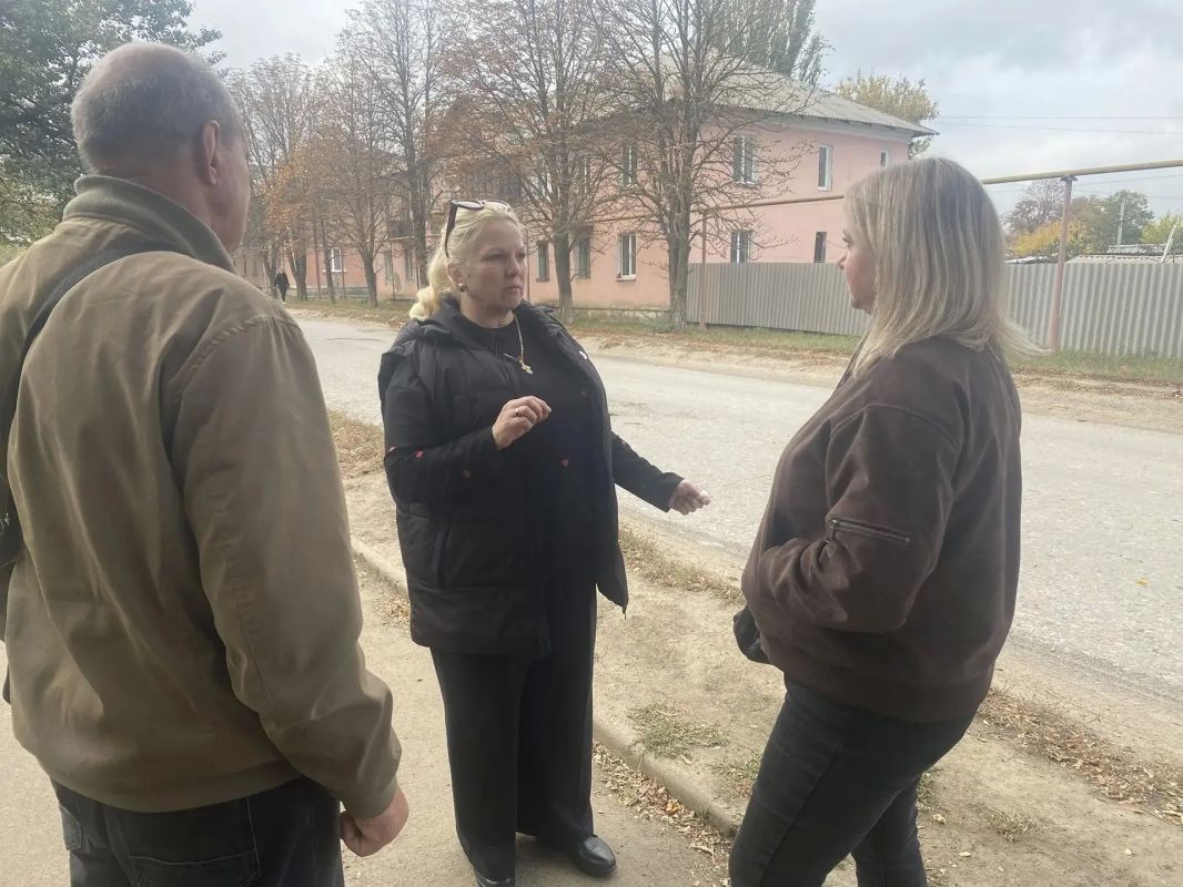 14.10.2026 года в посёлке городского типа Мироновский состоялась рабочая встреча жителей с заведующей Мироновским территориальным сектором Управления по работе с территориальными органами Администрации городского округа...