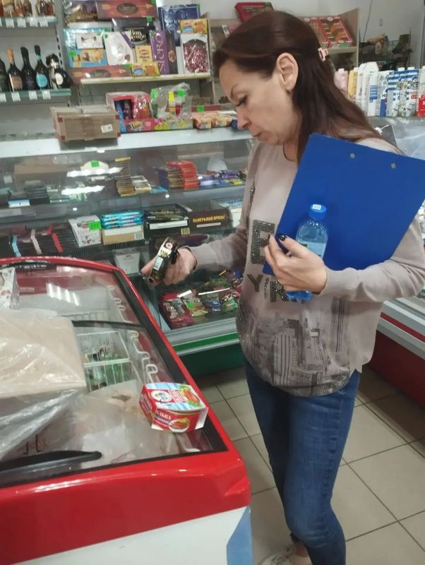 Наталья Бегуненко: Петровском районе продолжается работа по контролю за соблюдением правил торговли и санитарных норм в объектах розничной торговли Наталья Бегуненко: Петровском районе продолжается работа по контролю за соблюдением правил торговли и санитарных норм в объектах розничной торговли