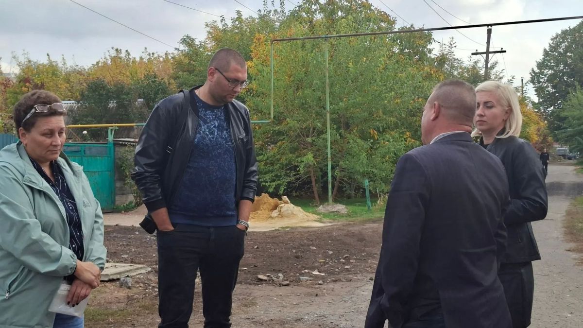 14 октября в городском округе Иловайск состоялся сход граждан с участием главы муниципального образования городской округ Иловайск Александра Васильевича Кузнецова 14 октября в городском округе Иловайск состоялся сход граждан с участием главы муниципального образования городской округ Иловайск Александра Васильевича Кузнецова