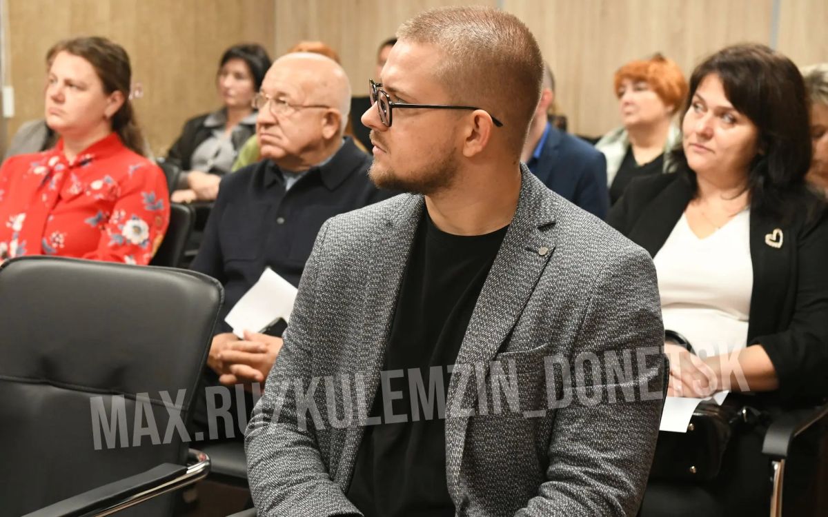 Алексей Кулемзин: Сегодня провел ежеквартальное заседание комиссии по поддержке и взаимодействию с местным отделением Общероссийского общественногосударственного движения детей и молодёжи «Движение Первых» в рамках... Алексей Кулемзин: Сегодня провел ежеквартальное заседание комиссии по поддержке и взаимодействию с местным отделением Общероссийского общественногосударственного движения детей и молодёжи «Движение Первых» в рамках...