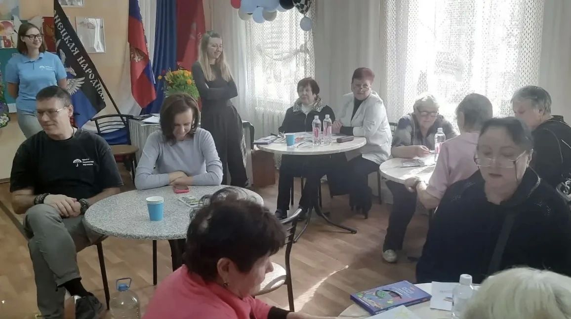 Тепло сердец и магия творчества: арт-терапия в Петровском районе Тепло сердец и магия творчества: арт-терапия в Петровском районе