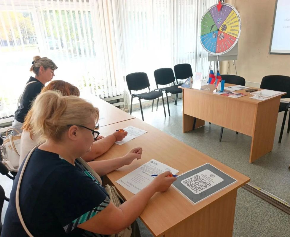 Более 300 мариупольцев получили дорожную карту к новой профессии: итоги профинформационных встреч