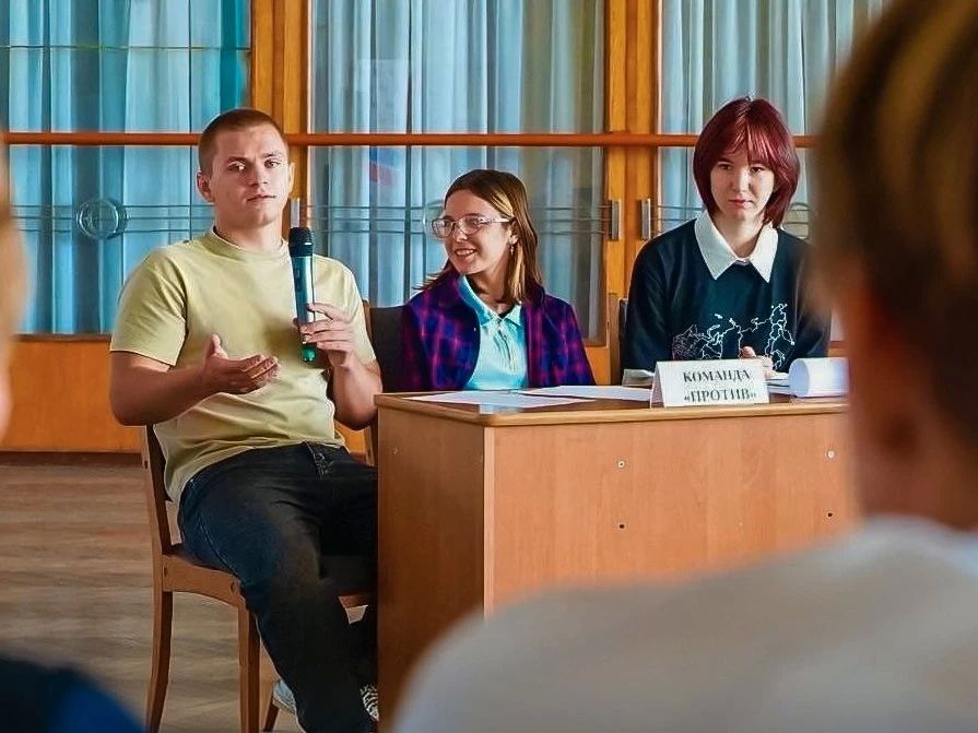 В Енакиево завершился муниципальный этап «Лиги Ораторов» В Енакиево завершился муниципальный этап «Лиги Ораторов»