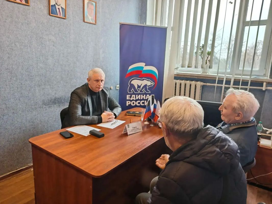 Наталья Бегуненко: Сегодня, 15 октября, в общественной приёмной партии «Единая Россия» Петровского района г. Донецка состоялся приём граждан