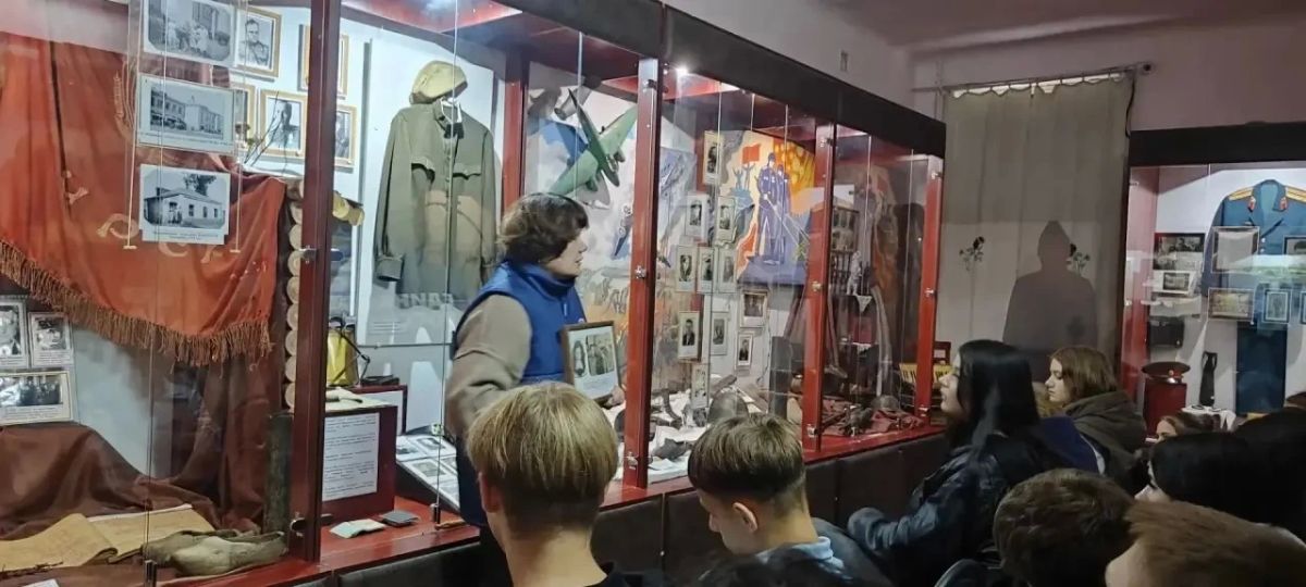 15 октября МБУ «Музей истории города Харцызска» посетили студенты ГБПОУ «Харцызский МТ»