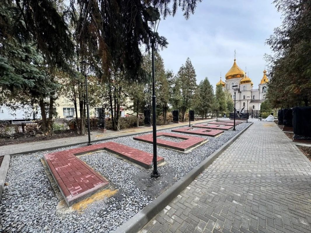 Реализация значимого проекта по созданию Аллеи памяти Героев в Ждановке приближается к своему завершению Реализация значимого проекта по созданию Аллеи памяти Героев в Ждановке приближается к своему завершению