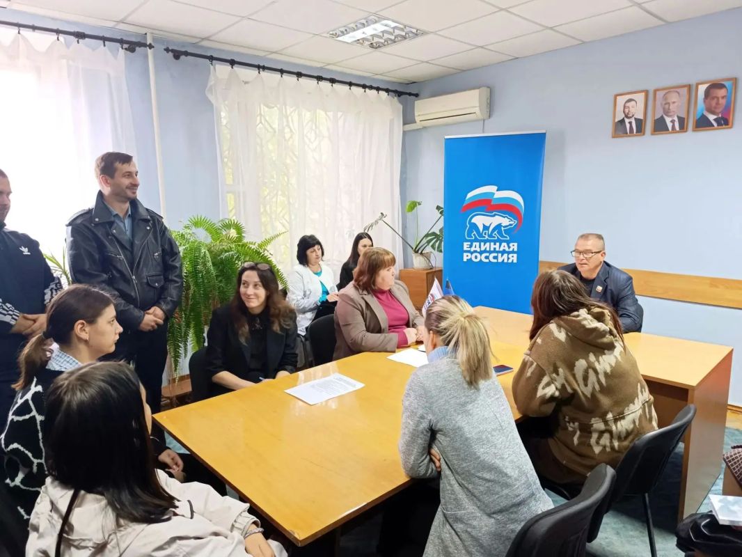 Круглый стол с молодёжью округа Круглый стол с молодёжью округа