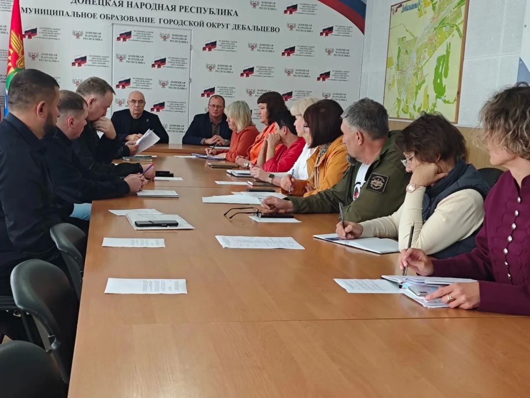 Врип главы городского округа Максим Вельма провел заседание межведомственной комиссии по содействию в решении вопросов ветеранов боевых действий и членов их семей на территории муниципального образования городского округа...