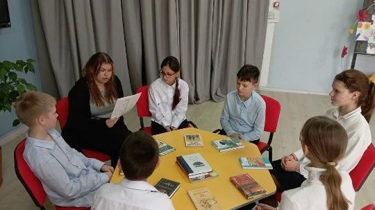 преддверии Дня отца в образовательных учреждениях Ясиноватского округа прошли тематические мероприятия, посвященные папам