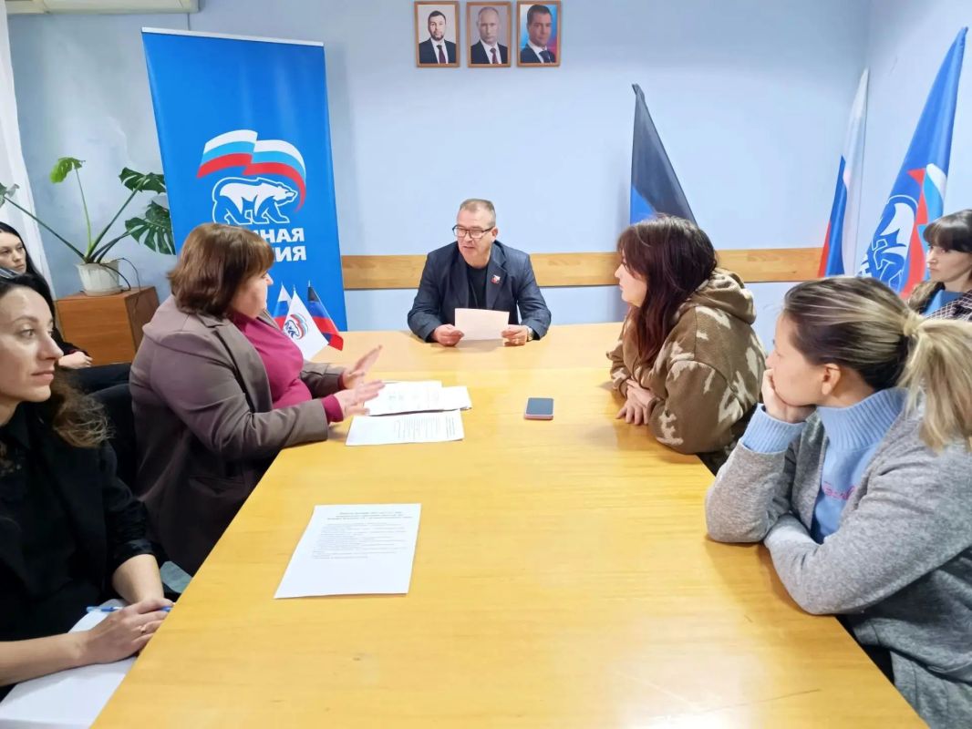 Круглый стол с молодёжью округа