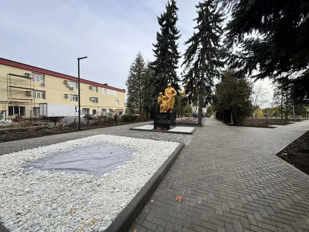 Реализация значимого проекта по созданию Аллеи памяти Героев в Ждановке приближается к своему завершению Реализация значимого проекта по созданию Аллеи памяти Героев в Ждановке приближается к своему завершению