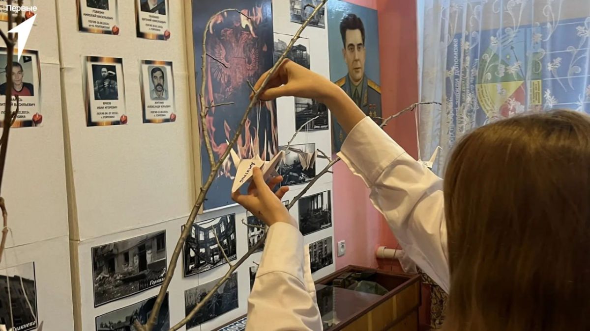 Немеркнущий свет подвига. Прошло десять лет, но память об Арсене Павлове, известном как «Моторола», жива Немеркнущий свет подвига. Прошло десять лет, но память об Арсене Павлове, известном как «Моторола», жива