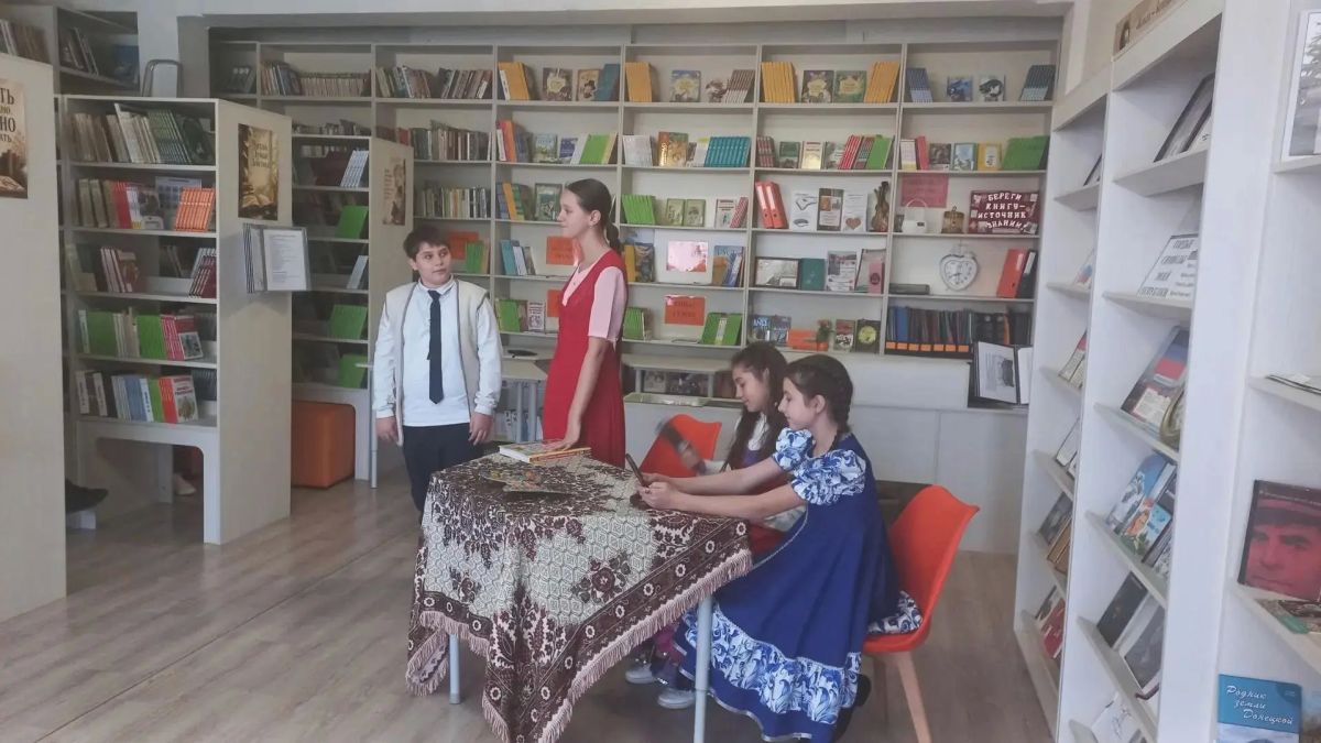 В мире сказки "Аленький цветочек" В мире сказки "Аленький цветочек"