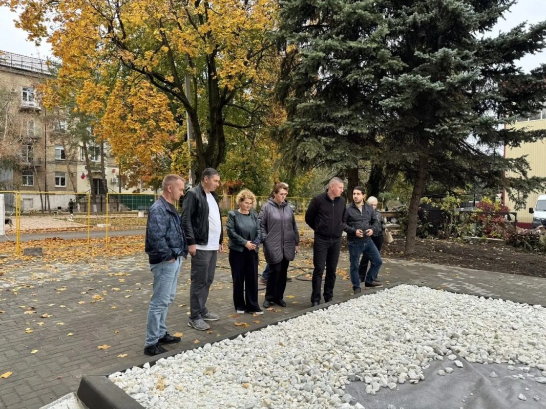 Реализация значимого проекта по созданию Аллеи памяти Героев в Ждановке приближается к своему завершению Реализация значимого проекта по созданию Аллеи памяти Героев в Ждановке приближается к своему завершению