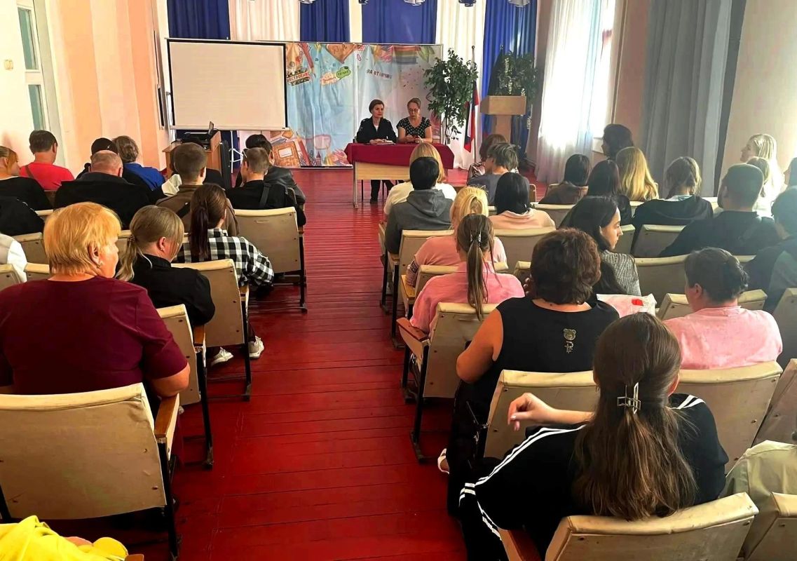 В Снежном правоохранители усиливают профилактику дистанционного мошенничества В Снежном правоохранители усиливают профилактику дистанционного мошенничества