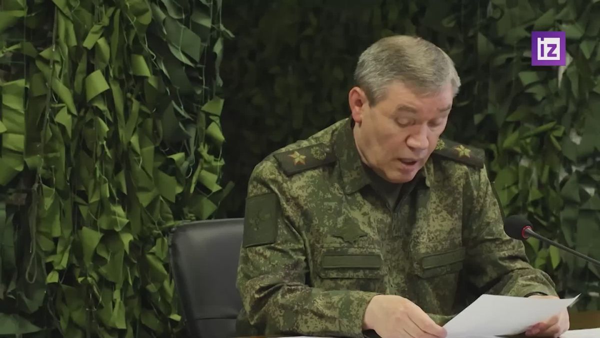 •ВС РФ освободили город Доброполье в ДНР, сообщил начальник Генштаба РФ Валерий Герасимов