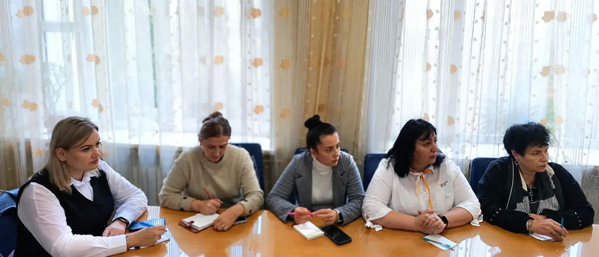 Наталья Бегуненко: Первый заместитель руководителя Управы Петровского внутригородского района Администрации городского округа Донецк Юрий Иванович Плахутин провёл рабочее совещание с советниками директоров... Наталья Бегуненко: Первый заместитель руководителя Управы Петровского внутригородского района Администрации городского округа Донецк Юрий Иванович Плахутин провёл рабочее совещание с советниками директоров...