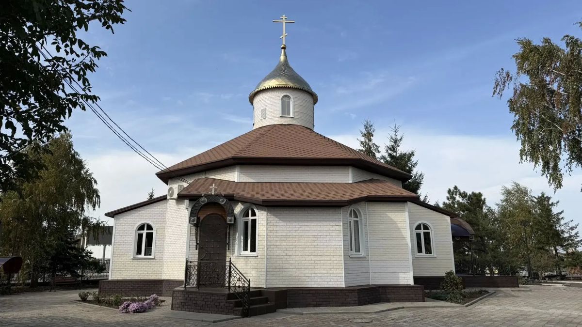 Таисия Чернявская: Когда рядом есть опора: визит Уполномоченного по правам ребёнка в ДНР в Свято-Преображенский храм Волновахи