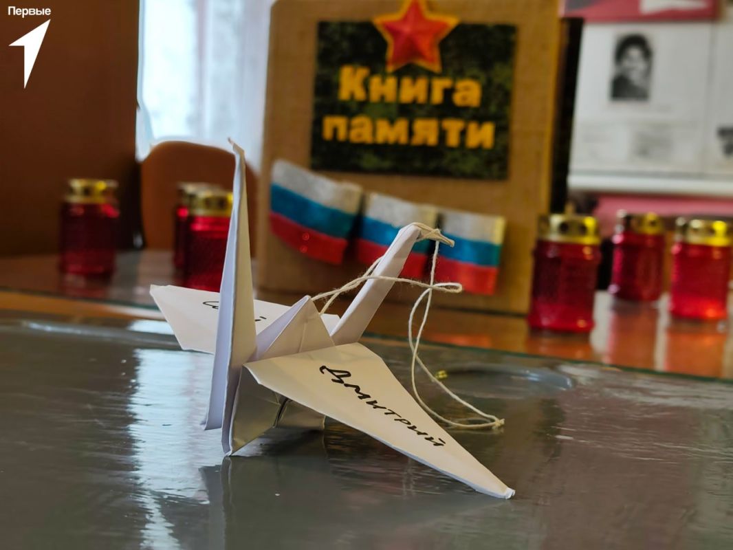 Немеркнущий свет подвига. Прошло десять лет, но память об Арсене Павлове, известном как «Моторола», жива Немеркнущий свет подвига. Прошло десять лет, но память об Арсене Павлове, известном как «Моторола», жива