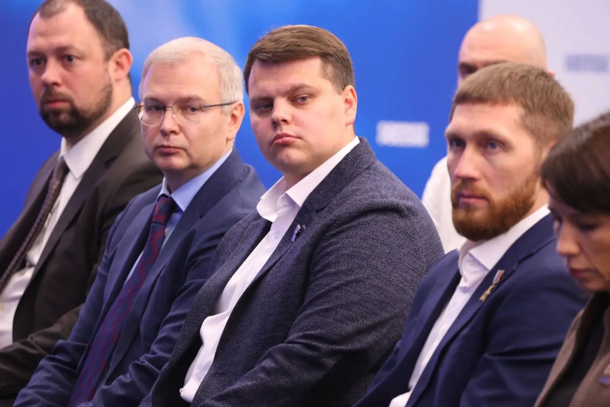 Единая Россия организовала обучение для впервые избранных депутатов Госдумы Единая Россия организовала обучение для впервые избранных депутатов Госдумы