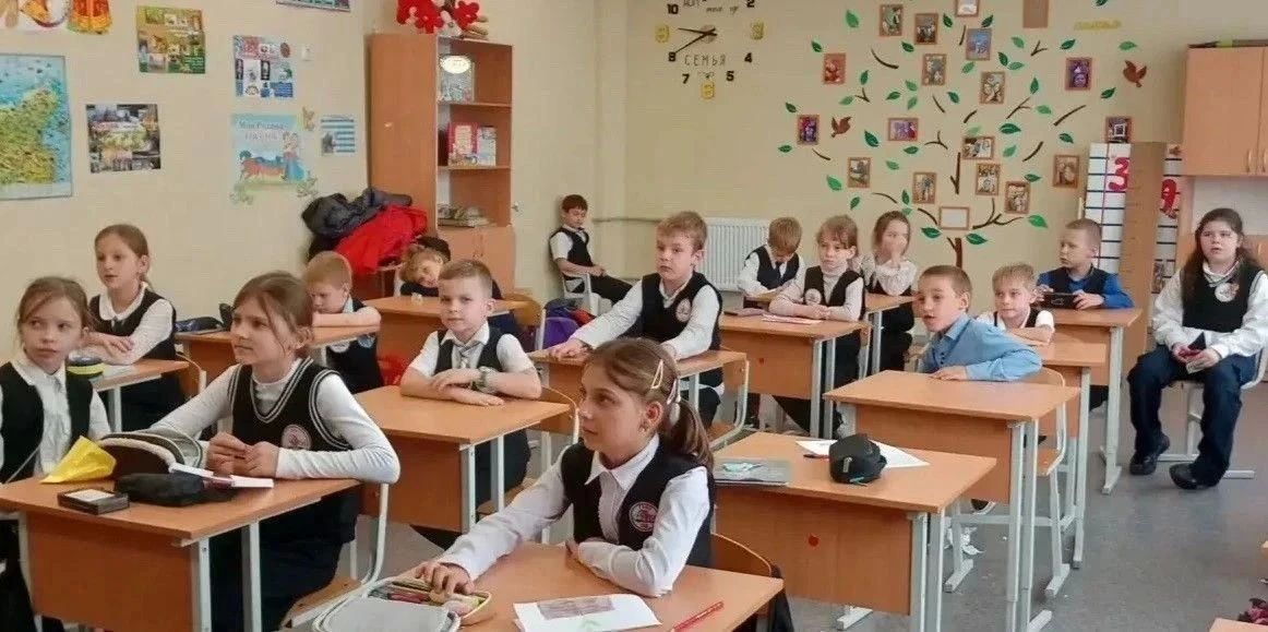 С обучающимися средней школы №68 провели беседу о вреде наркотиков С обучающимися средней школы №68 провели беседу о вреде наркотиков